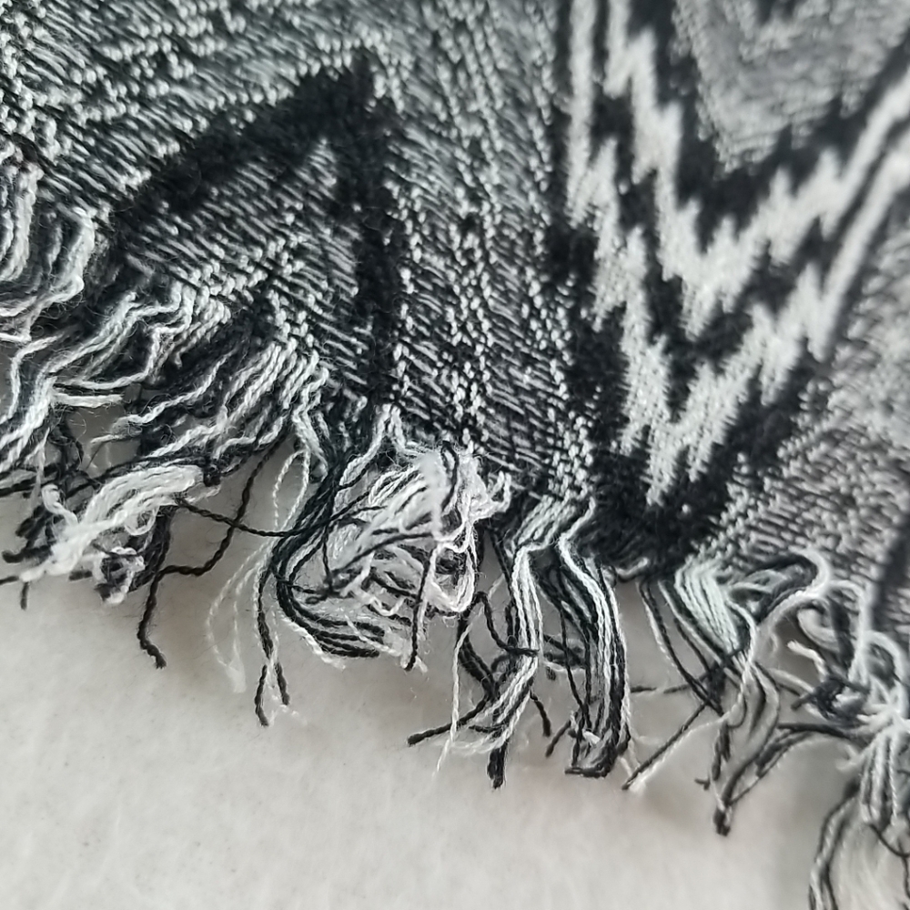 Unbranded Black Gray White Multi-Purpose Scarf - Picture 3 of 6